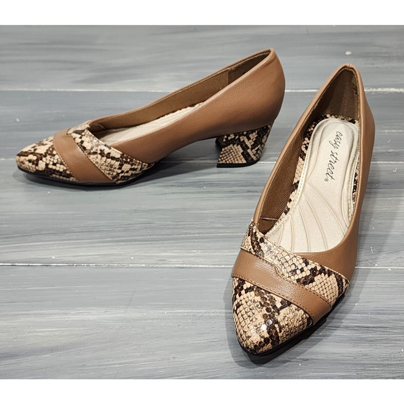 Easy Street Pumps Elle Block Heel Snake Print Size 6 Wide - Picture 1 of 13